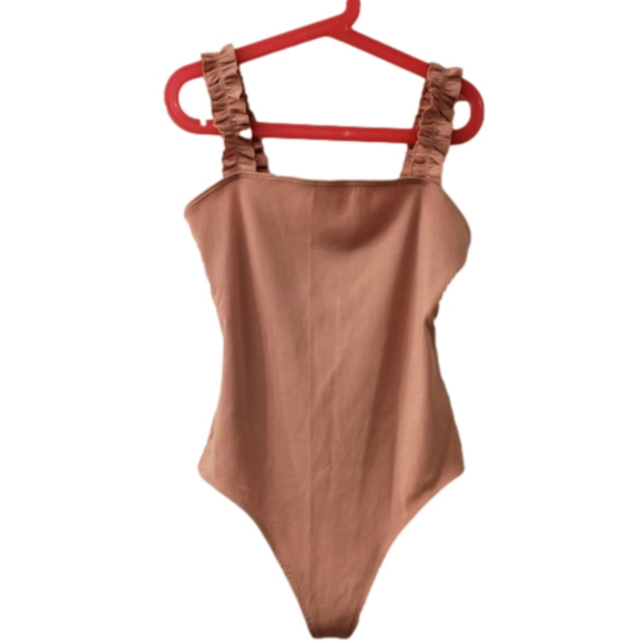 ARITZIA Sundy Best Bodysuit - Picture 1 of 5